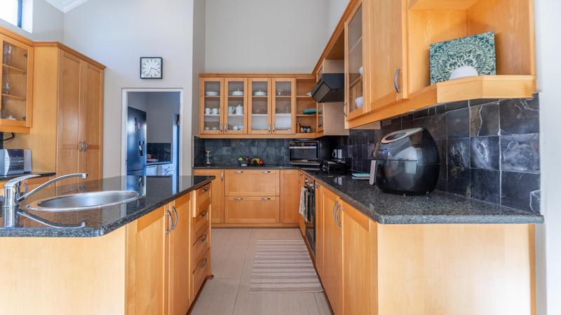 3 Bedroom Property for Sale in Atlantic Beach Golf Estate Western Cape